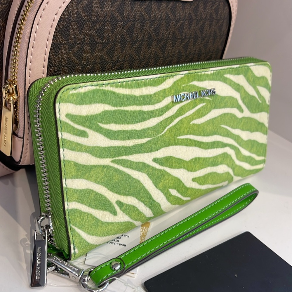 MICHAEL KORS Large Continental Wristlet Phone Case Wallet Exotic Print Hair Calf - Picture 16 of 16